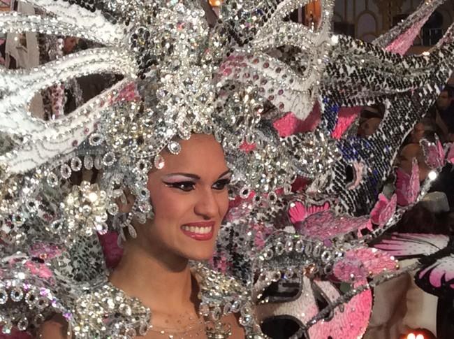 Paula Miranda representando a Centro Comercial Atlántico Vecindario en el Carnaval